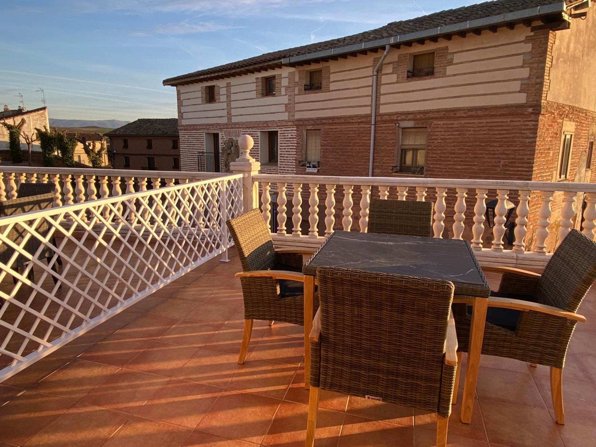 Casa Rural La Plaza Azofra Bagian luar foto